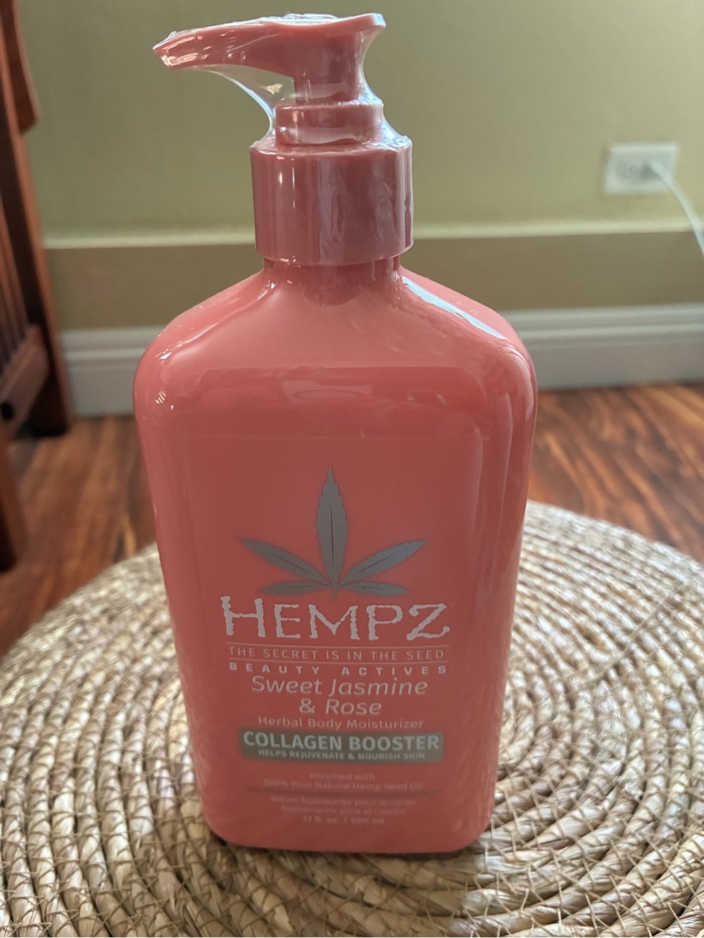 Hempz Sweet Jasmine & Rose Pink Body Moisturizer Pump